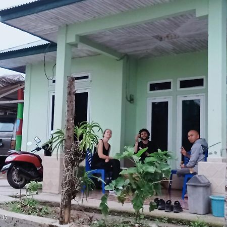 Petra Homestay Bangka Leda Ruteng Εξωτερικό φωτογραφία