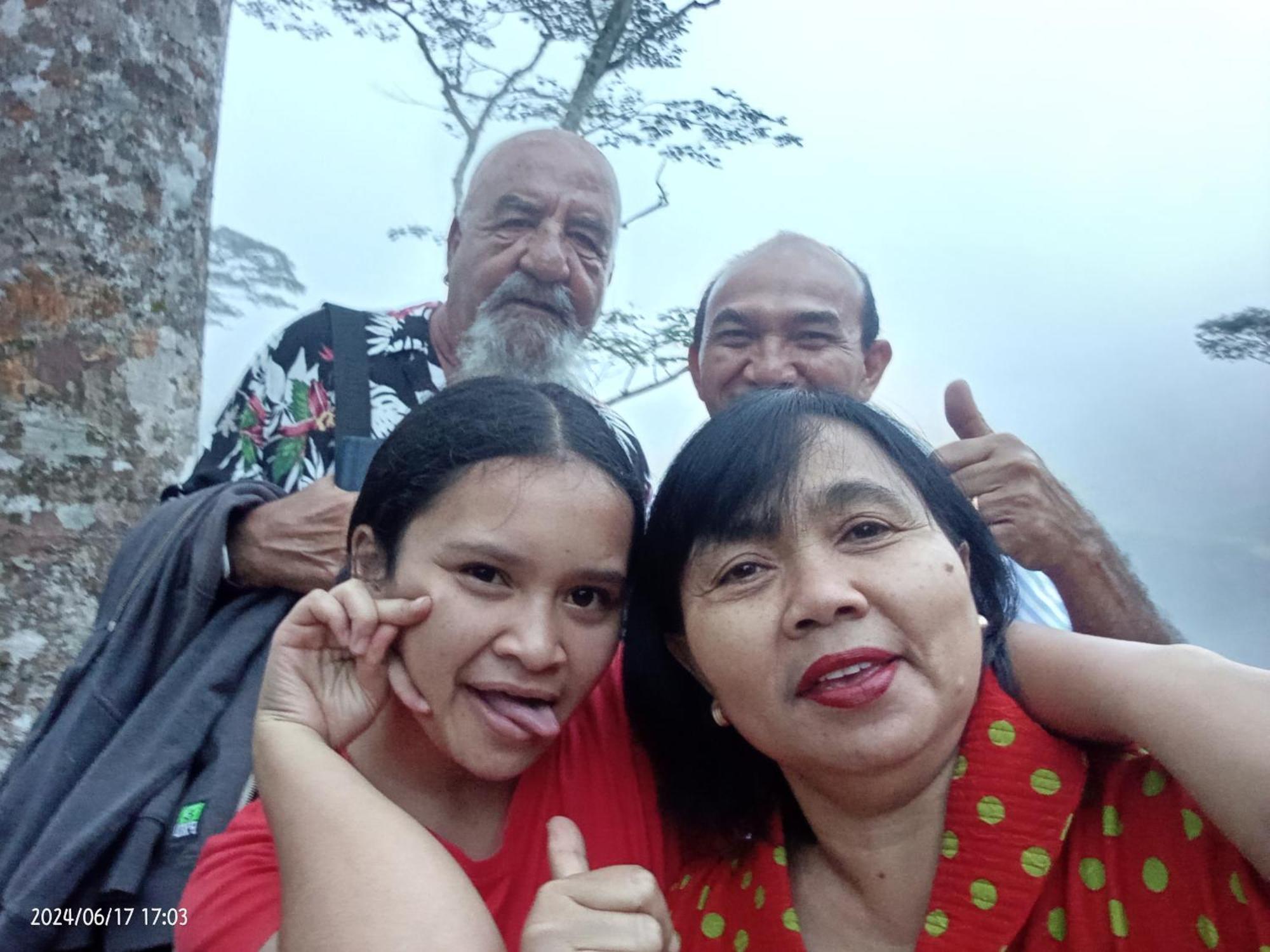 Petra Homestay Bangka Leda Ruteng Εξωτερικό φωτογραφία
