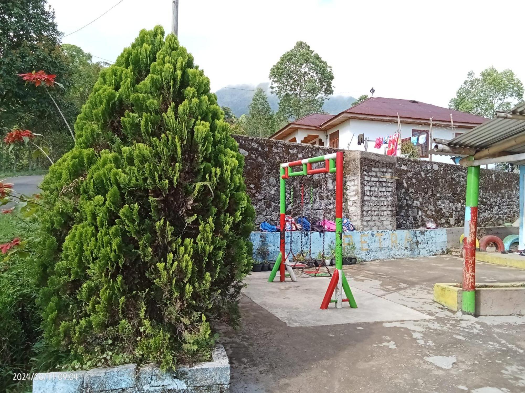 Petra Homestay Bangka Leda Ruteng Εξωτερικό φωτογραφία